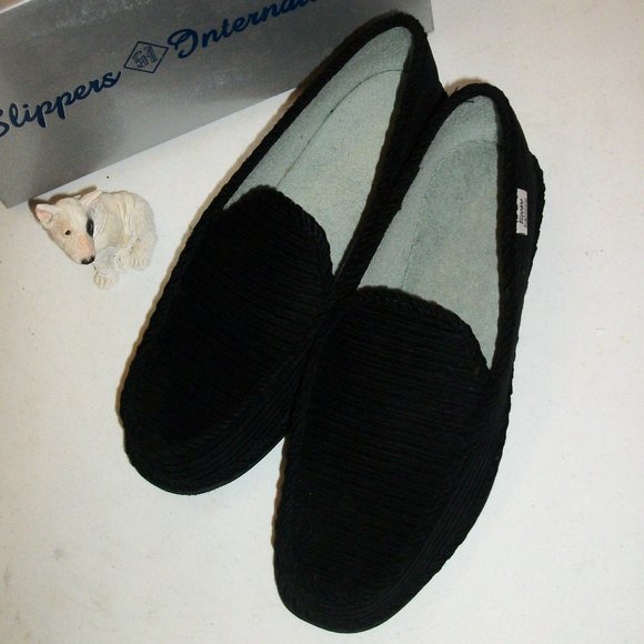 SLIPPERS INTERNATIONAL NEW 8M Black Corduroy Loafer Slippers Model #3710 NIB - Picture 3 of 10